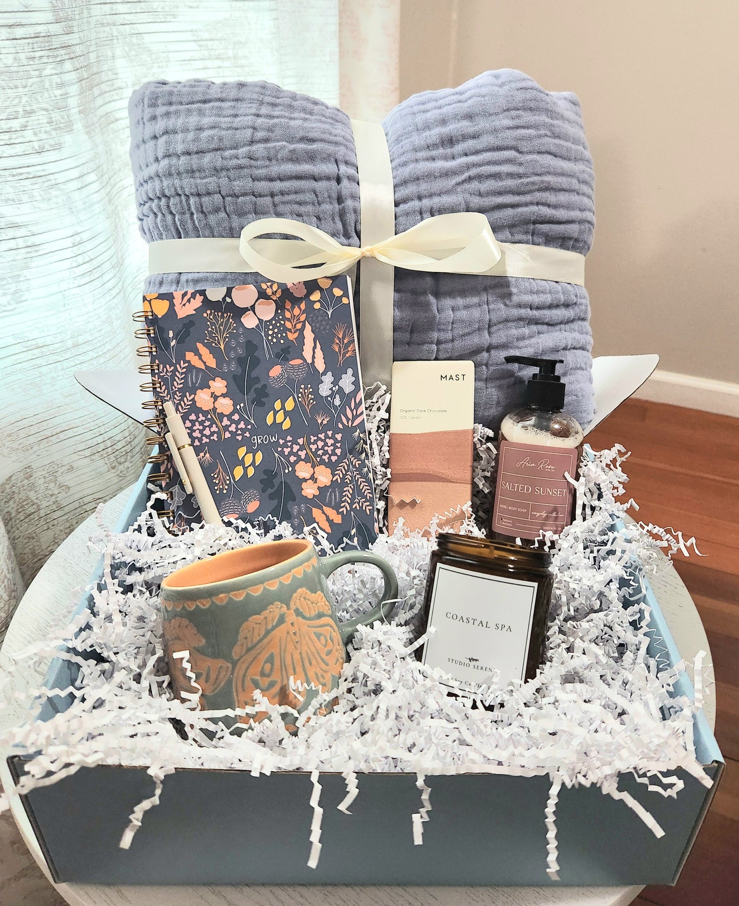Welcome Home (with Blanket) Gift Set